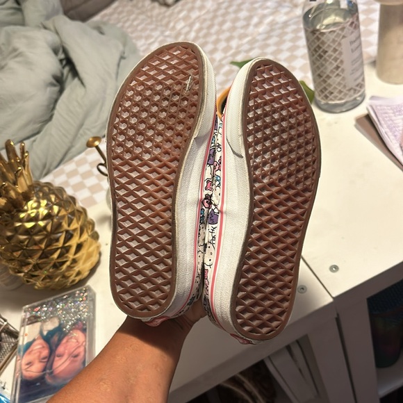 Hello Kitty vans - Picture 7 of 10